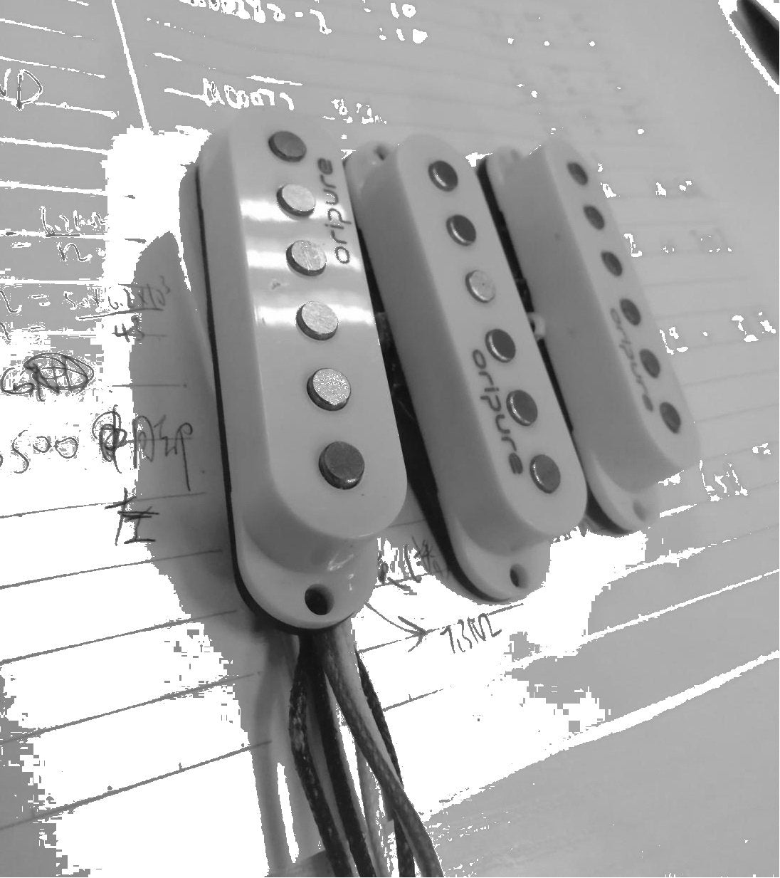 Explore the little secrets of electric guitar pickups (1) - iknmusic