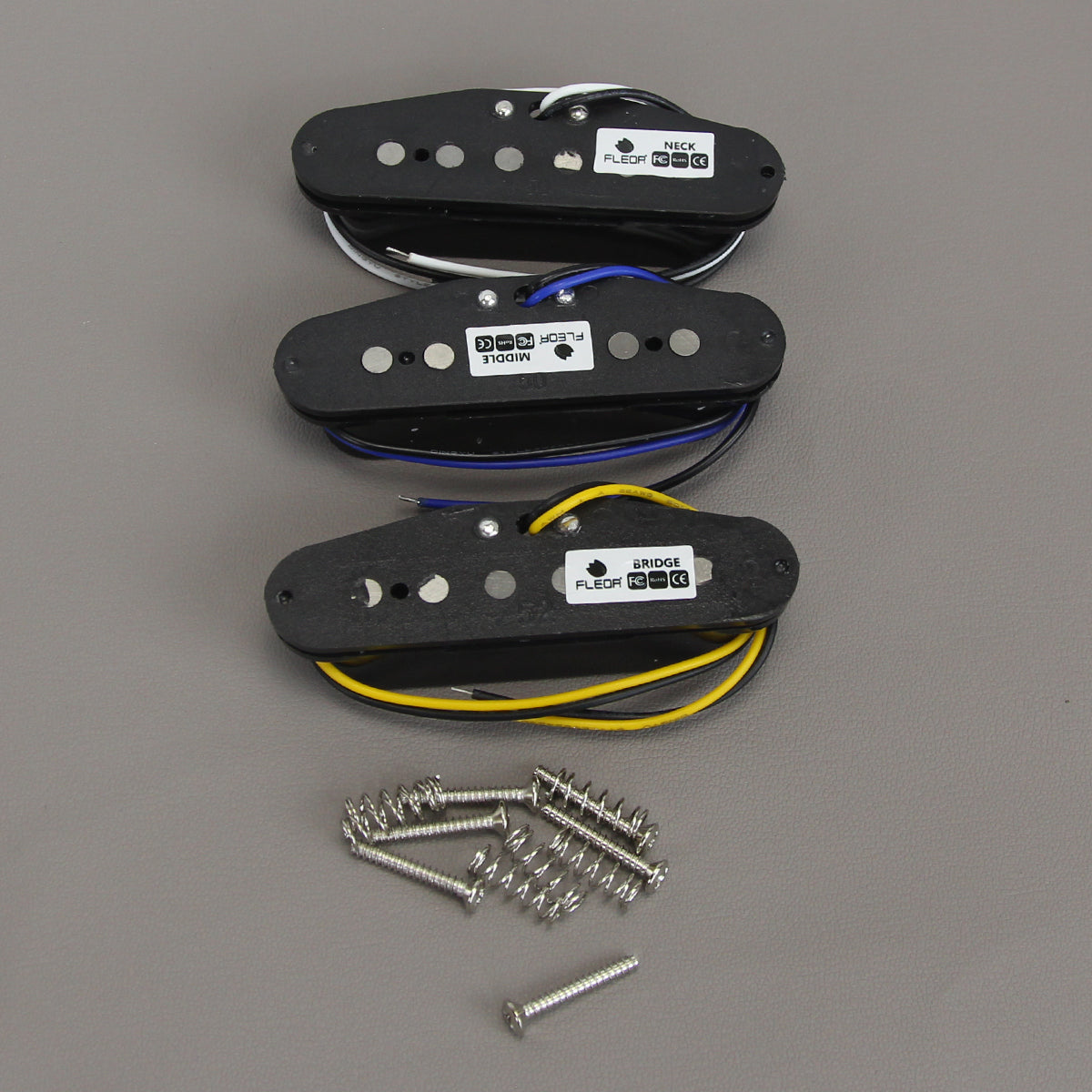 <transcy>FLEOR Vintage Alnico 5 Strat Single Coil Gitarren Pickup Flat Top Gitarrenteile, 3 Farben erhältlich</transcy>