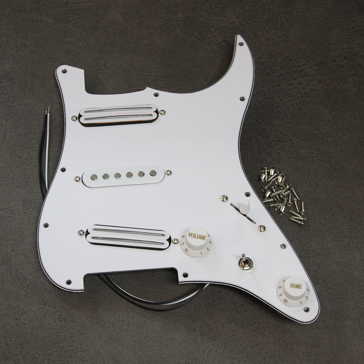 FLEOR SSS Prewired Guitar Pickguard fit ST Guitar Hot Rails-Single Coil Pickup