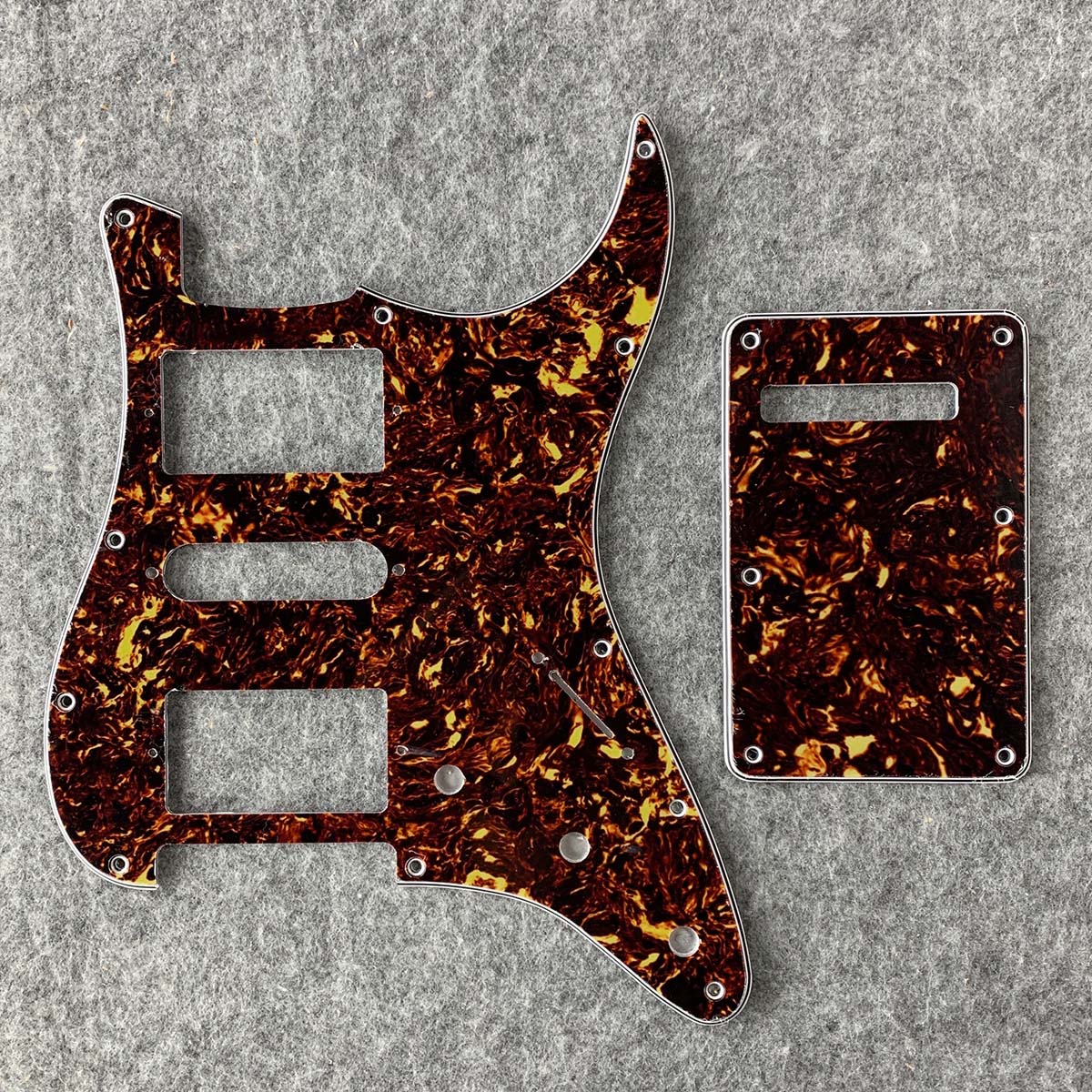 FLEOR Lot de 11 trous Strat HSH pour guitare électrique Pickguard Back Plate avec vis, 11 couleurs disponibles