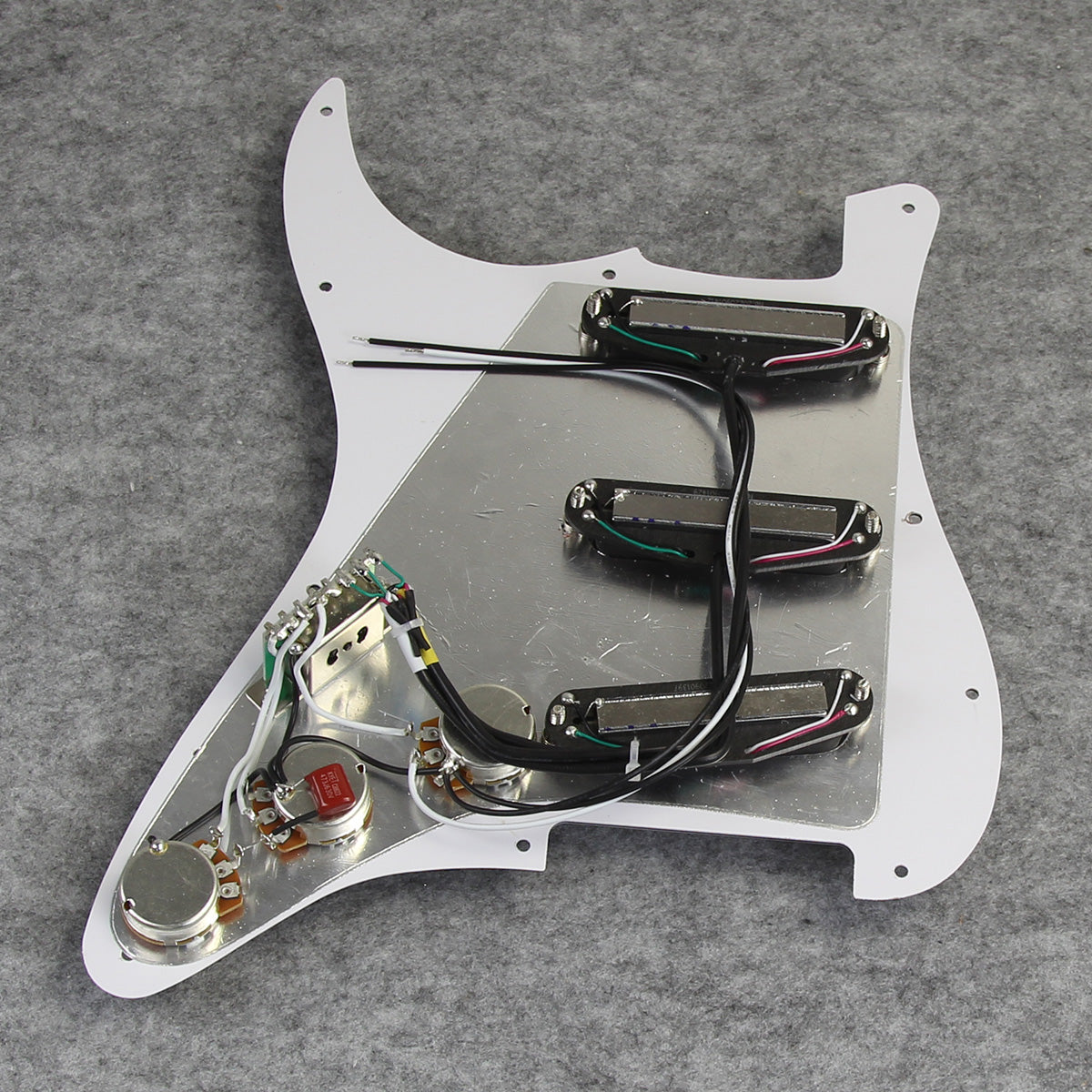 FLEOR Alnico 5 Hot Rails SSS Prewired Guitar Pickguard | iknmusic