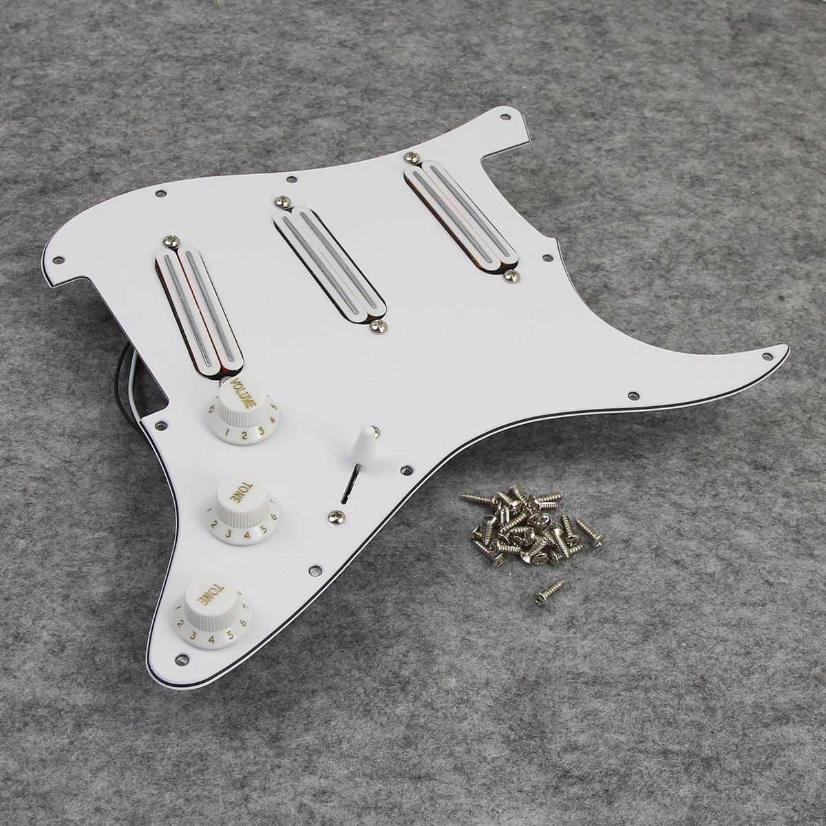 FLEOR Alnico 5 Hot Rails SSS Prewired Guitar Pickguard | iknmusic