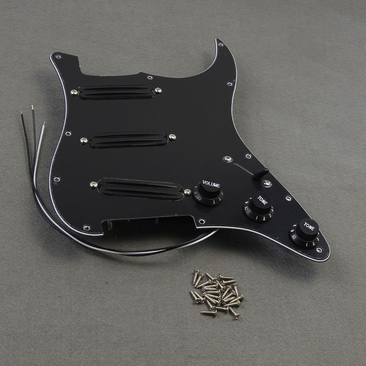 FLEOR Alnico 5 Hot Rails SSS Prewired Guitar Pickguard | iknmusic
