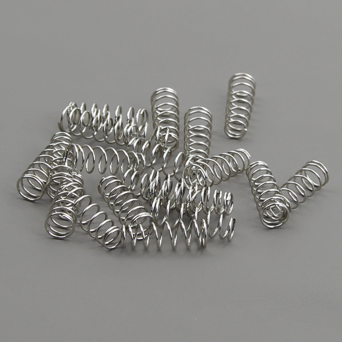 FLEOR Tele Guitar Bridge Pickup Springs 7-5.5*19mm