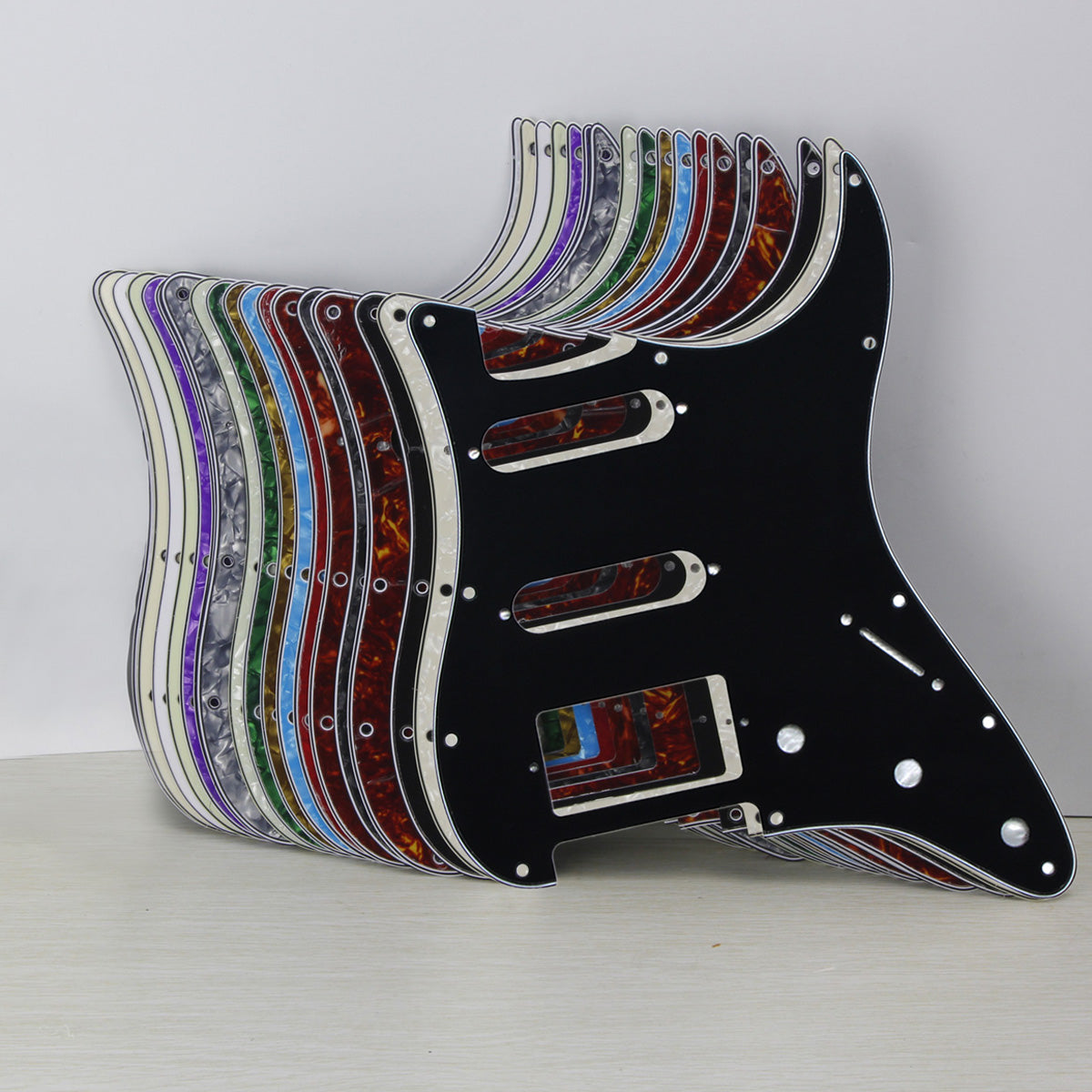 FLEOR Guitar HSS Pickguard HSS Scratch Plate for Strat | iknmusic