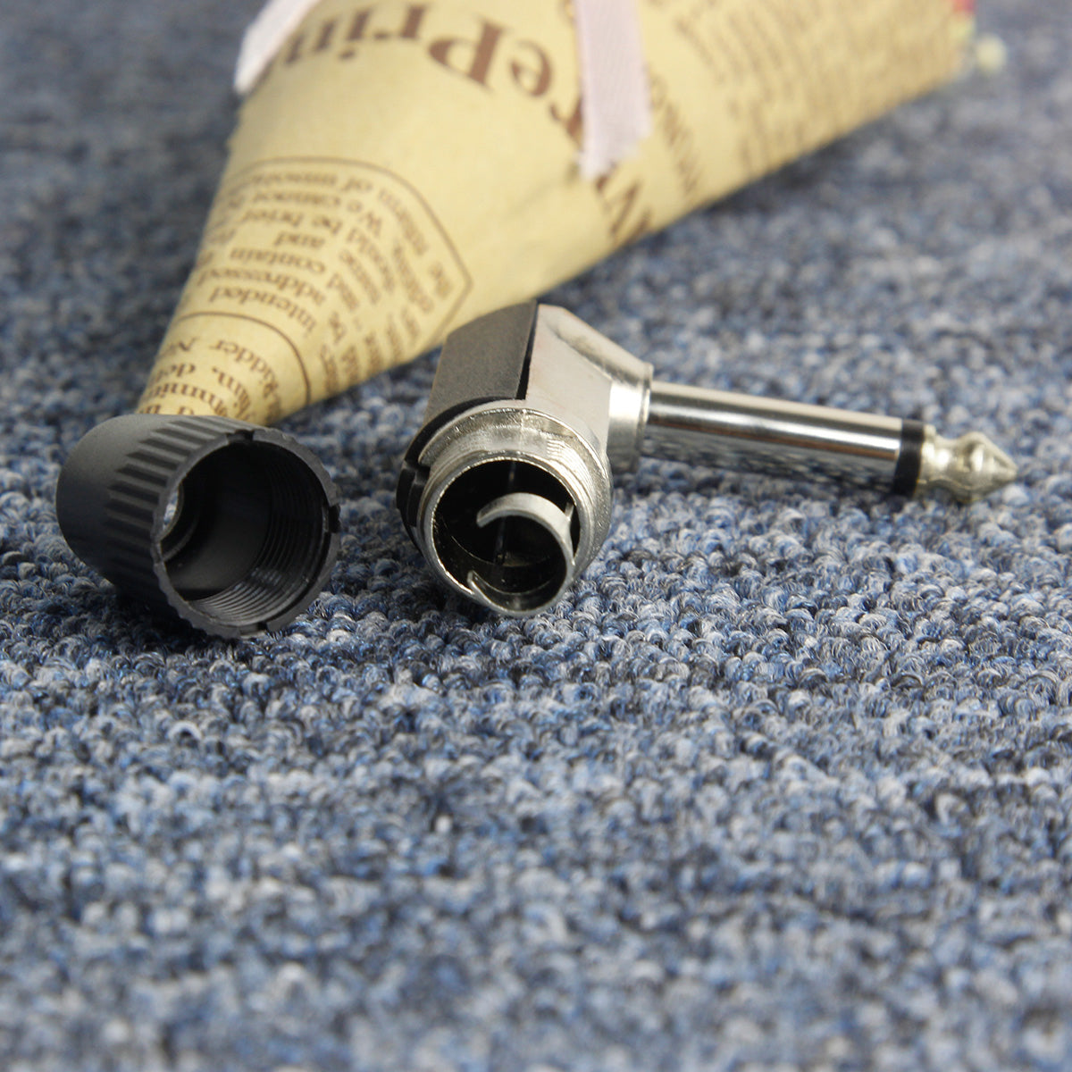 FLEOR 1/4" 6.35mm Jack Right Angle Male Mono Guitar Jack Plug Connector L-Shape