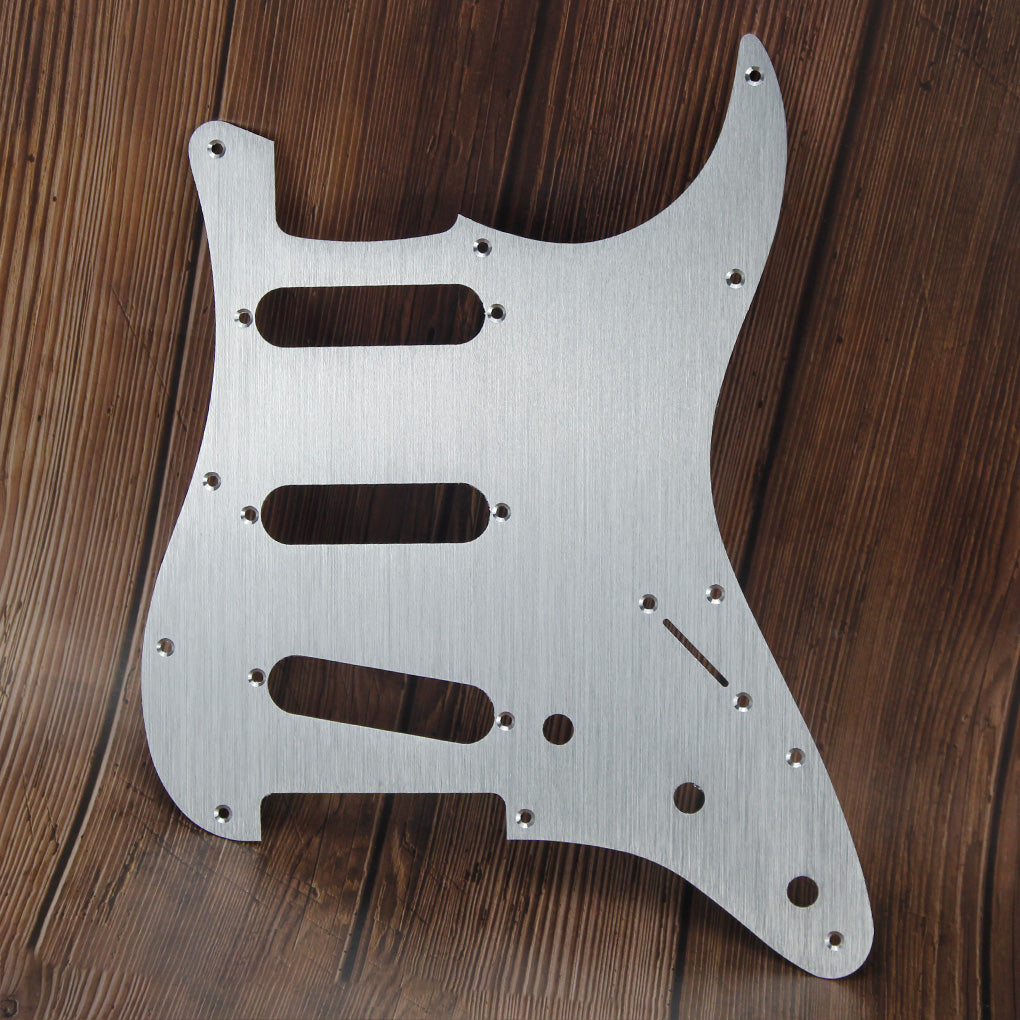 FLEOR Anodized Aluminum Metal Guitar Pickguard Strat SSS | iknmusic