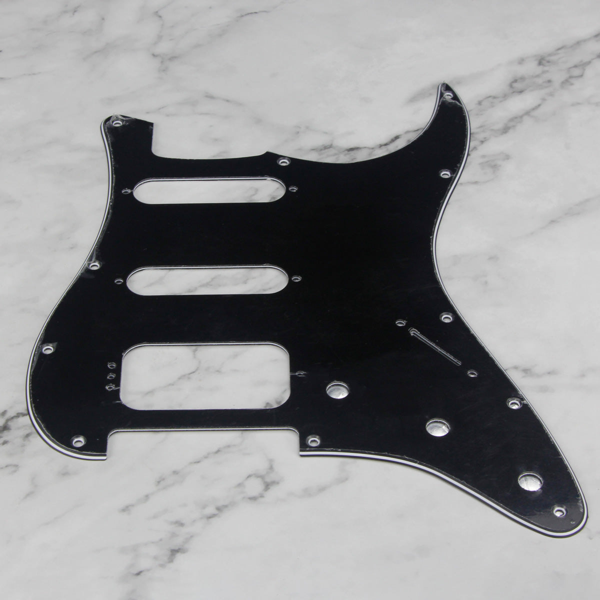 FLEOR Set of HSS Strat Pickguard Back Plate & Screws | iknmusic